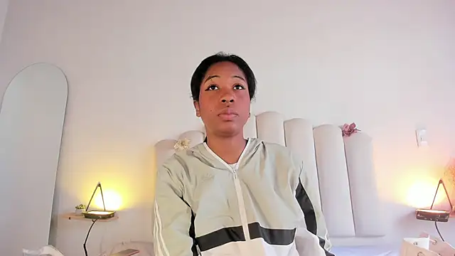 Zaira Rose  online show from January 2026 01:37:02 PM