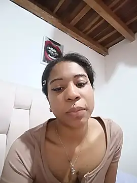 Snapshot of Zaira_Rose_ chatting on July 2026 02:44:02 AM Zaira Rose online show from July 2026 02:44:02 AM