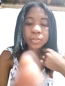 Snapshot of Zaira_Rose_ chatting on October 2025 03:19:01 AM Zaira Rose online show from October 2025 03:19:01 AM
