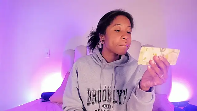 Zaira Rose  online show from November 2025 01:59:02 PM