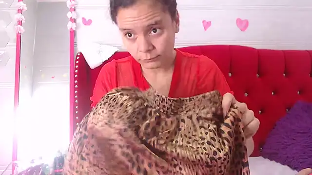 Snapshot of Ariasmithog chatting on December 2025 04:52:02 PM Ariasmithog online show from December 2025 04:52:02 PM