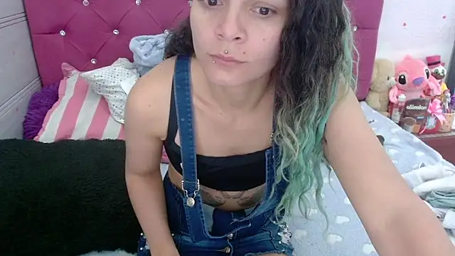 Ariasmithog online show from March 2026 10:01:01 PM