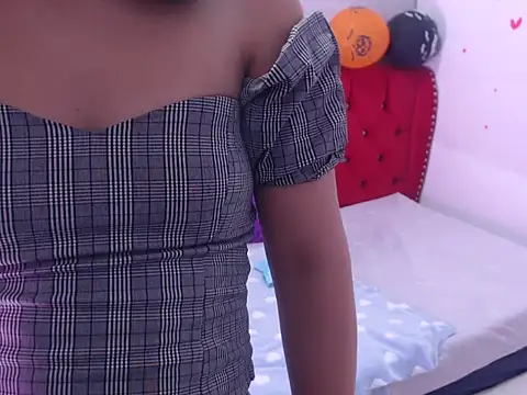 Snapshot of Ariasmithog chatting on October 2025 01:43:02 PM Ariasmithog online show from October 2025 01:43:02 PM