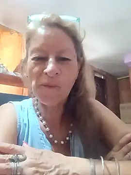 MaryLunna online show from March 2025 06:43:01 PM