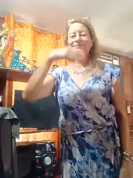 MaryLunna online show from March 2025 07:38:01 PM