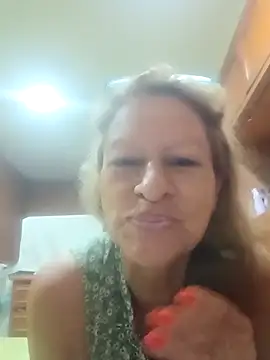 MaryLunna online show from March 2025 11:08:02 AM