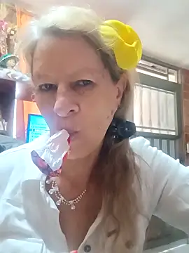 MaryLunna online show from February 2025 07:12:02 PM