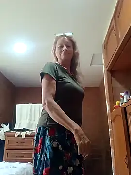 MaryLunna online show from March 2025 07:58:01 PM