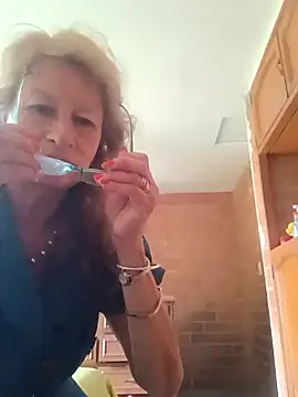 MaryLunna online show from March 2025 07:40:01 PM