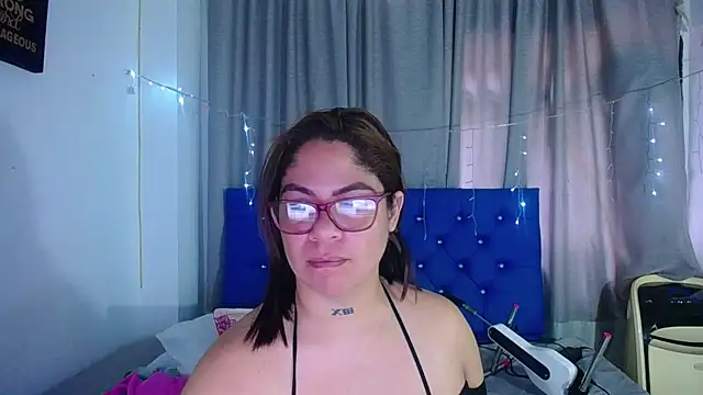 Snapshot of hornny_cougar chatting on February 2026 06:50:01 PM hornny cougar online show from February 2026 06:50:01 PM