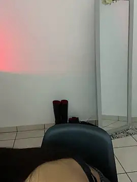 Snapshot of meli_ortiz_ chatting on October 2025 04:37:01 PM meli ortiz online show from October 2025 04:37:01 PM