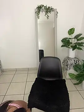 Snapshot of meli_ortiz_ chatting on January 2026 02:32:02 PM meli ortiz online show from January 2026 02:32:02 PM