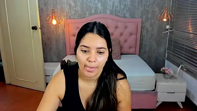 Hadley  online show from July 2026 02:01:02 AM
