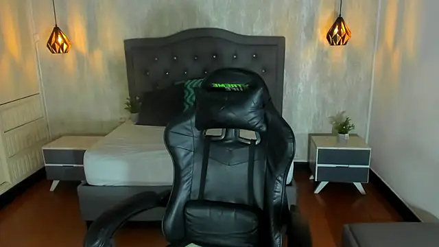 Hadley  online show from February 2026 03:05:01 AM