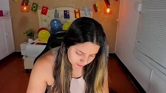 Hadley  online show from June 2026 03:34:02 AM