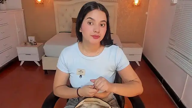 Hadley  online show from December 2025 03:53:01 AM