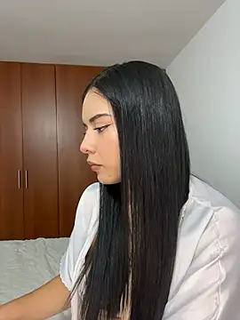 eileensophi online show from July 2026 02:00:02 AM