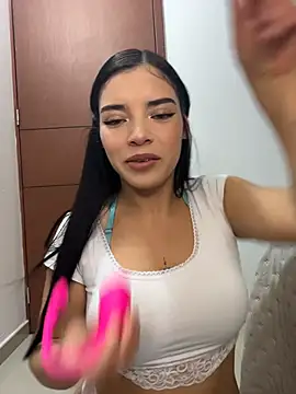 eileensophi online show from July 2026 02:23:01 AM