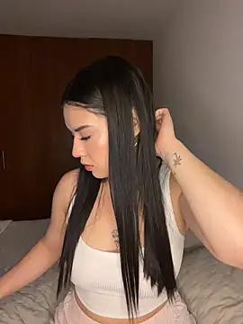 eileensophi online show from April 2026 02:14:01 AM