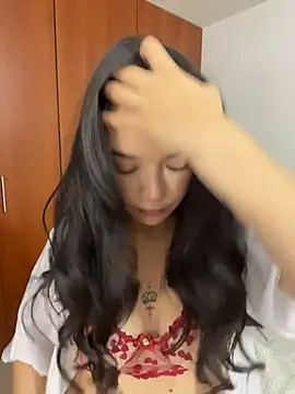 eileensophi online show from March 2026 03:17:02 AM