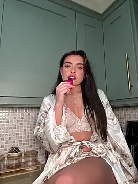 cute carly  online show from February 2025 05:42:02 PM