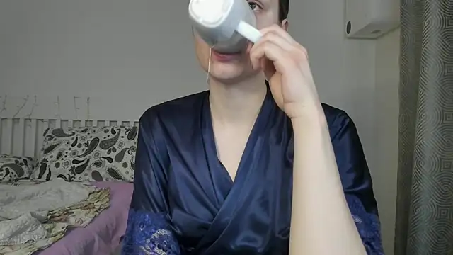 Snapshot of Hustle_Babyy chatting on September 2025 07:47:01 PM Hustle Babyy online show from September 2025 07:47:01 PM