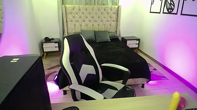 ayra princes online show from January 2025 01:29:01 AM