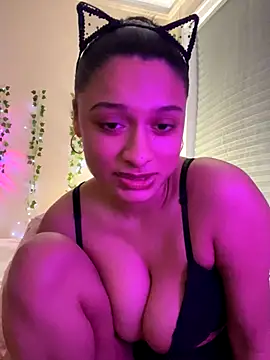 Snapshot of Cristinasunny chatting on October 2025 01:27:02 AM Cristinasunny online show from October 2025 01:27:02 AM