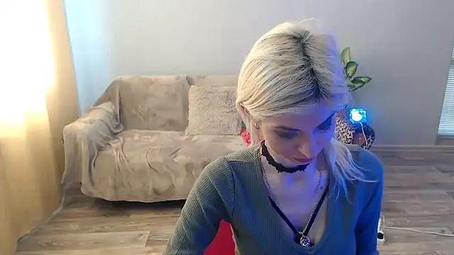 SexyBeatriice online show from April 2026 06:20:01 AM