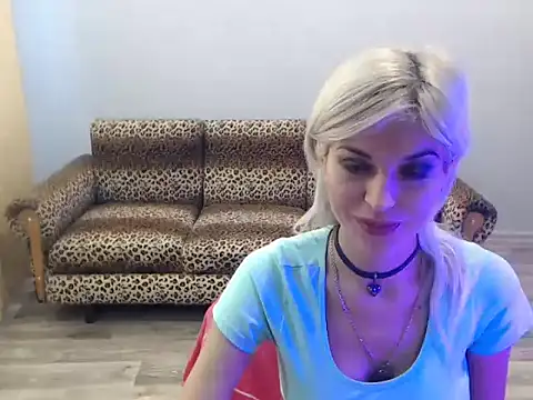 Snapshot of SexyBeatriice chatting on September 2025 06:29:02 AM SexyBeatriice online show from September 2025 06:29:02 AM