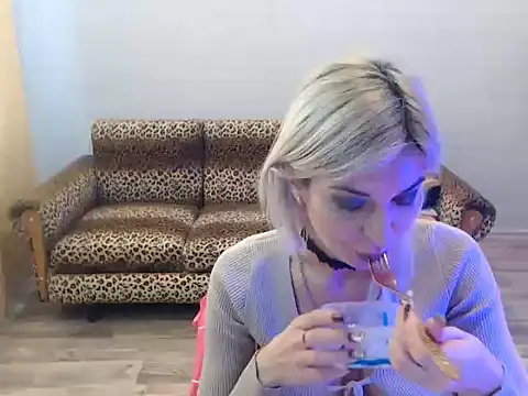 SexyBeatriice online show from November 2025 07:19:01 AM