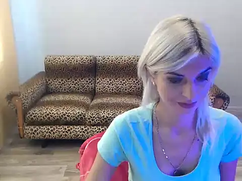 Snapshot of SexyBeatriice chatting on September 2025 06:30:01 AM SexyBeatriice online show from September 2025 06:30:01 AM