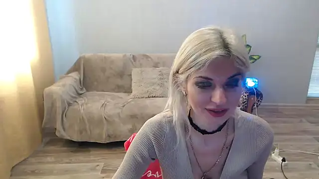 SexyBeatriice online show from March 2026 07:32:02 AM