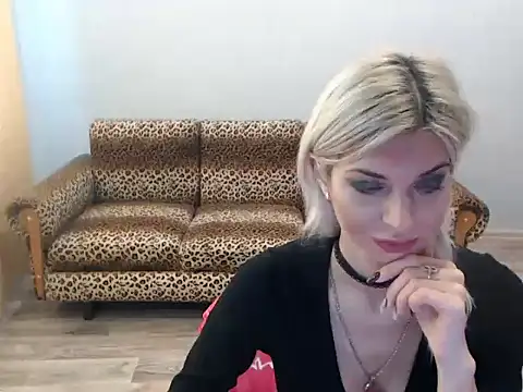 SexyBeatriice online show from November 2025 07:18:01 AM