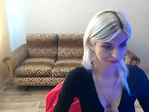 Snapshot of SexyBeatriice chatting on September 2025 06:20:01 AM SexyBeatriice online show from September 2025 06:20:01 AM