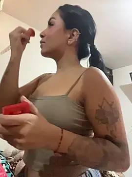 Estefy gomez09 online show from November 2025 07:06:01 PM