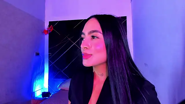 Estefy gomez09 online show from June 2026 01:11:01 PM