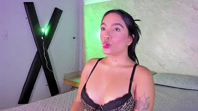 Estefy gomez09 online show from September 2025 09:52:02 PM