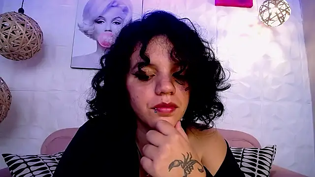 HoneyVelvet online show from January 2025 09:47:02 PM