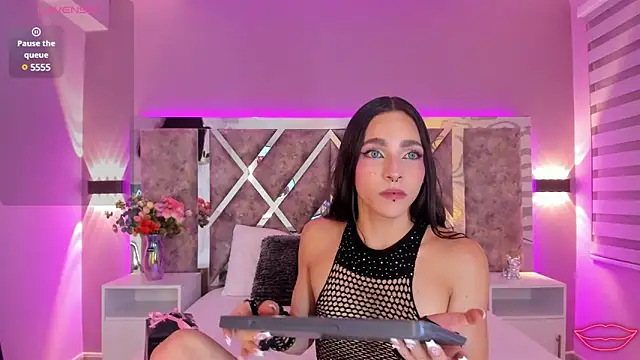 Snapshot of CandyLuxury__ chatting on March 2025 02:37:01 AM CandyLuxury online show from March 2025 02:37:01 AM