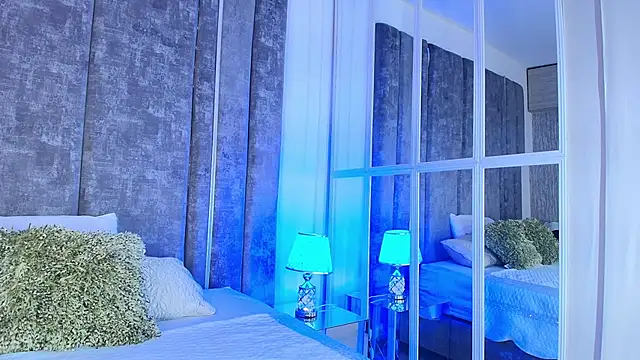 AliDiaz  online show from April 2026 06:47:01 PM