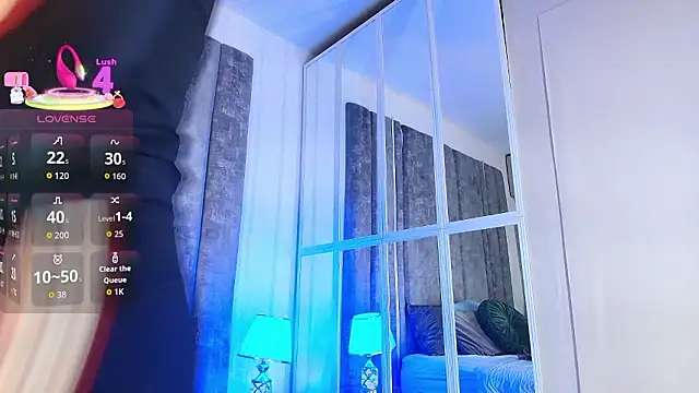 AliDiaz  online show from March 2026 07:14:01 PM