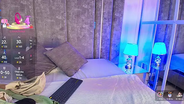 AliDiaz  online show from November 2025 07:18:02 PM