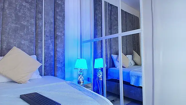 AliDiaz  online show from February 2026 07:25:01 PM