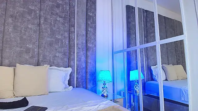 AliDiaz  online show from February 2026 07:36:01 PM