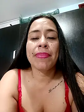 Snapshot of kamila_lovee chatting on November 2025 08:12:02 PM kamila lovee online show from November 2025 08:12:02 PM