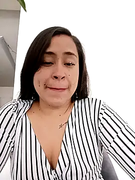 Snapshot of kamila_lovee chatting on September 2025 06:58:01 PM kamila lovee online show from September 2025 06:58:01 PM