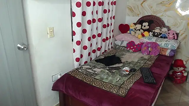 Snapshot of kendall_morry chatting on February 2026 05:51:01 AM kendall morry online show from February 2026 05:51:01 AM