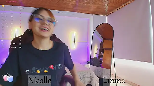  Emma11 online show from March 2025 07:39:01 PM