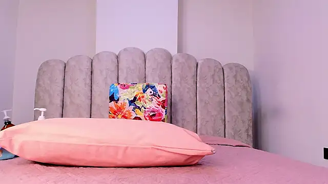 sharlott miller online show from January 2026 11:58:01 AM